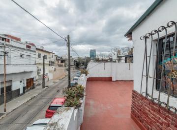 PH · 144m² · 9 Ambientes · Venta PH 6 Ambientes en Parque Avellaneda