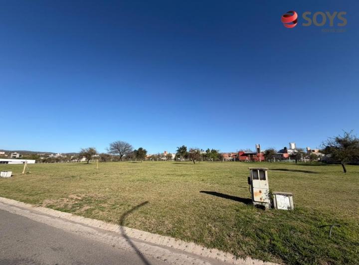 Terreno · 1233m²