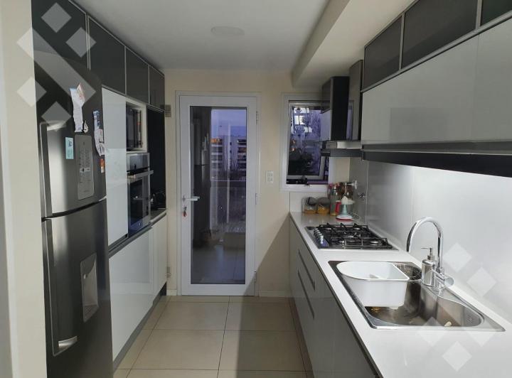 Departamento · 87m² · 4 Ambientes · 2 Cocheras
