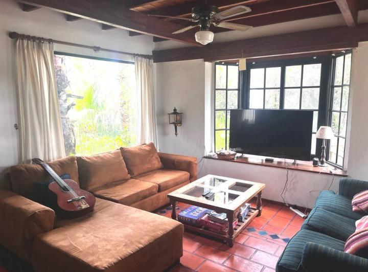 Casa · 160m² · 4 Ambientes · 2 Cocheras