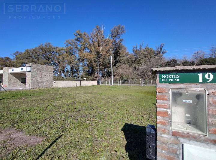 Terreno · 605m²