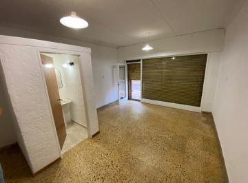 Local comercial · 20m² · Local en Peron 474