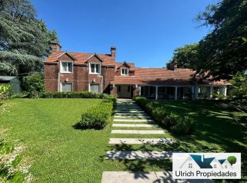 Casa de 8 ambientes, Pilar · Tortugas Country Club 4 Dorm Ulrich Propiedades