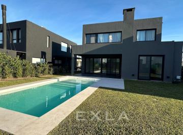 Casa · 200m² · 7 Ambientes · 1 Cochera · Casa en Alquiler en Castaños, Nordelta, Tigre