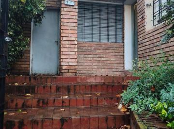 Casa · 175m² · 13 Ambientes · Casa a Refaccionar + Departamento Refaccionado a Nuevo Barrio Crisol Norte