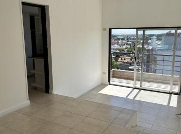 Departamento · 66m² · 3 Ambientes · 1 Cochera · Alquiler Departamento 3 Ambientes Bernal Centro.