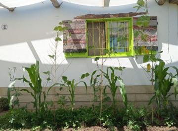 Casa en Venta de 5 ambientes Las Flores · Casa 3 Dorm. Totalmente Amueblada a 3 Cuadras del Rio