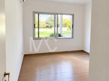 Casa · 170m² · 4 Ambientes · 2 Cocheras · Casa en Venta en Santa Ana, Moreno, G. B. a. Zona Oeste