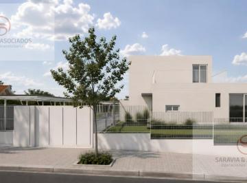Casa · 106m² · 2 Dormitorios · 2 Cocheras · Casa en Venta, Villa Allende