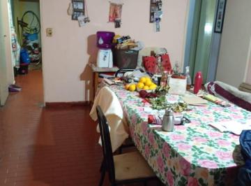 Departamento · 88m² · 5 Ambientes · Departamento de 5 Amb. en Tercer Piso por Escalera