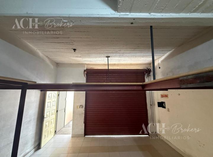 Depósito · 72m²