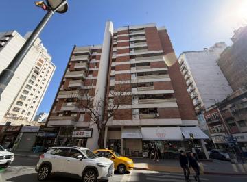 Departamento · 33m² · 4 Ambientes · Departamento 1 Dormitorio con Balcón en Chacabuco 206 – Cocina Separada, Baño en Suite y Ascensor
