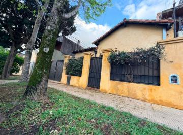 Casa de 3 ambientes, San Isidro · Casa en Venta en San Isidro | Chalet Clásico Refaccionado | 2 Dorm. | Jardín | Cochera