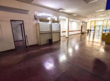 Edificio · 769m² · Local Comercial en Alquiler 769 m² 3 Plantas
