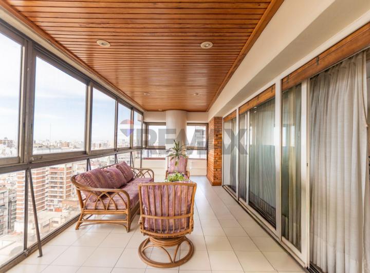 Departamento · 188m² · 4 Ambientes · 2 Cocheras