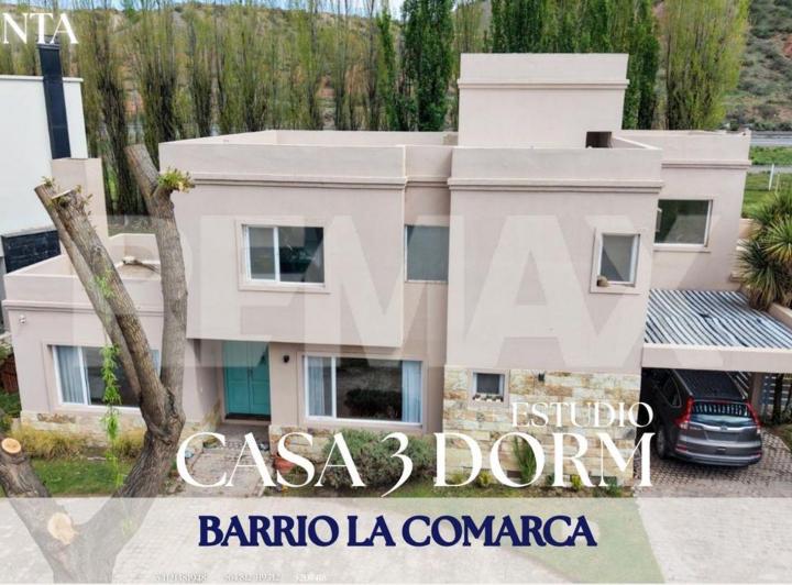 Casa · 250m² · 6 Ambientes · 1 Cochera