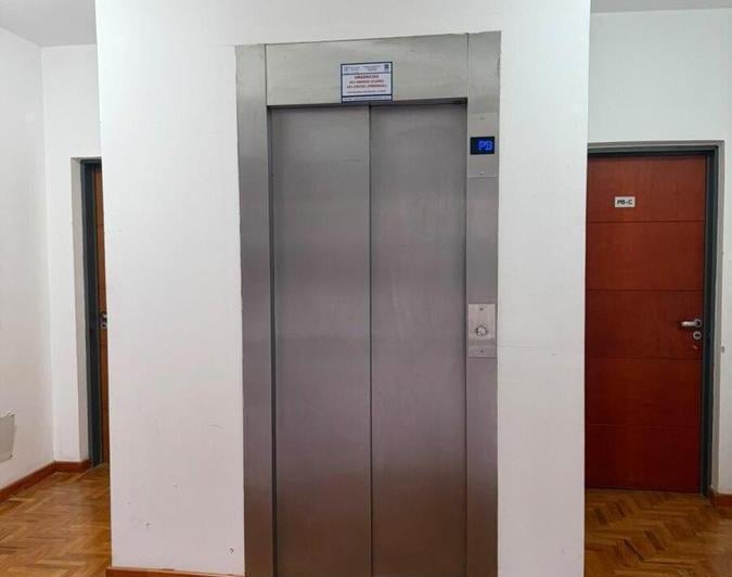 Oficina comercial · 40m² · 2 Ambientes · 1 Cochera