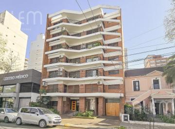 Departamento · 154m² · 5 Ambientes · 1 Cochera · Departamento 5 Ambientes en Venta en Lomas de Zamora Oeste