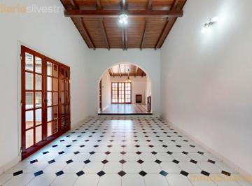 Casa · 162m² · 6 Ambientes · 1 Cochera · 63 Entre 11 y 12 La Plata - Casa de 3 Dorm. en Venta
