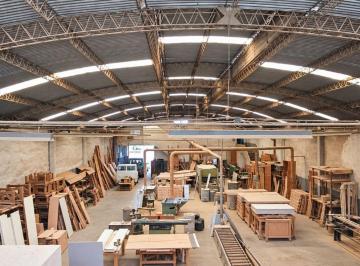Bodega-Galpón · 906m² · Venta Galpon Deposito Carpinteria Caseros Permuta