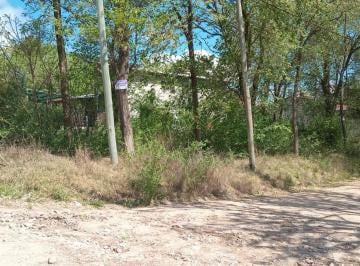Terreno · 356m² · Venta Terreno en Esquina V. Giardino C/ Servicios
