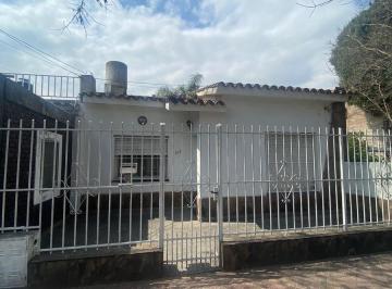 Casa · 120m² · 5 Ambientes · 1 Cochera · Casa 2 Dorm. en La Florida