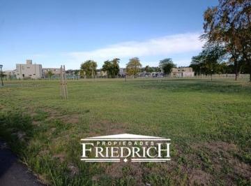 Terreno · 1055m² · Lote en Venta en Prados del Oeste II