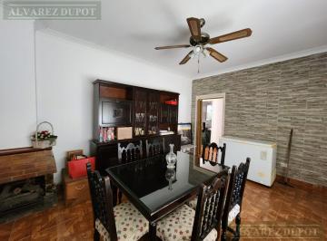 Casa · 72m² · 3 Ambientes · 1 Cochera · Casa en Olivos