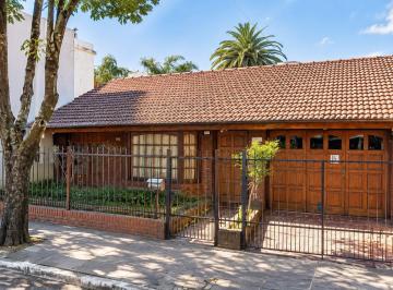 Casa · 98m² · 4 Ambientes · 1 Cochera · Casa Chalet en Venta en Villa Martelli, Vicente López, G. B. a. Zona Norte