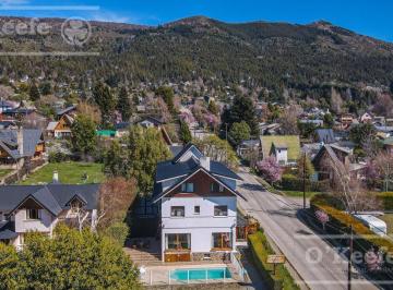 Hotel · 351m² · 13 Ambientes · 10 Cocheras · Hosteria 12 Habitaciones en Venta - Bariloche