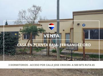 Casa · 178m² · 5 Ambientes · 1 Cochera · Casa en Venta - 3 Dorm. - Gral Fernandez Oro
