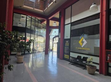 Oficina comercial · 80m² · Oficina y Locales en Alquiler en Pilar, G. B. a. Zona Norte, Argentina