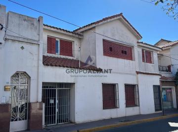 Local comercial · 64m² · 3 Ambientes · Venta Oficinas o Local Comercial. Chacabuco Nº885
