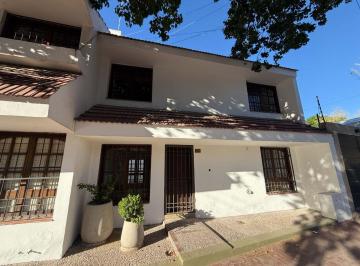 Departamento · 99m² · 4 Ambientes · 1 Cochera · Alquiler Duplex Quinta Seccion Mendoza