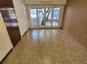 Departamento · 48m² · 3 Ambientes · Departamento 3 Ambientes Al Frente con Balcon