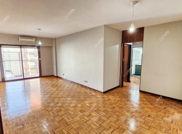 Departamento · 65m² · 3 Ambientes · Av Maipu 500 - Vicente Lopez - 3 Amb Al Frente Balcon Corrido - Vista Abierta - Luminoso - Aire