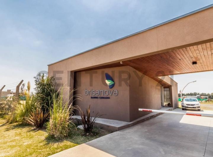 Terreno · 367m²