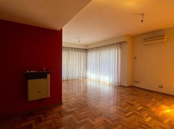 Departamento de 3 ambientes, Ciudad de Mendoza · Venta Amplio Departamento Ubicado Sobre Calle Chile, Ciudad de Mendoza.