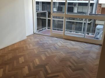 Departamento de 2 ambientes, Caballito · Dueño Directo Todo a La Calle Balcón Amplio 150 m Subte Acoyte