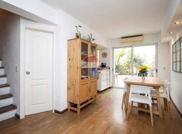 Casa · 73m² · 5 Ambientes · Venta Casa 3 Dorm. con Renta en Cordón