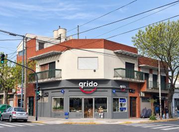 PH · 172m² · 3 Ambientes · PH Tipo Casa en Esquina 3 Ambientes Local – 248 m² – Sin Expensas – Terraza - Versalles