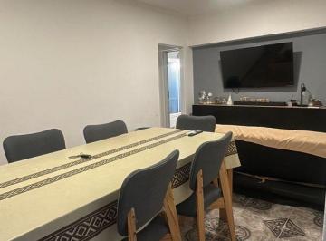 Departamento · 48m² · 3 Ambientes · Departamento en Venta de 2 Dorm. Zona Centro