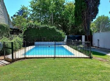 Casa · 190m² · 4 Ambientes · Casa en Don Torcuato - Alquiler de Verano