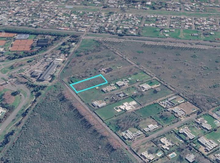 Terreno · 1870m²