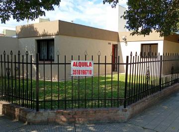 Casa en Alquiler de 6 ambientes Parque Atlántica · Casa en Alquiler en Barrio Parque Atlántica