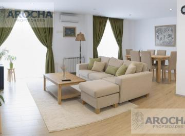 Departamento · 102m² · 3 Ambientes · 1 Cochera · Departamento en Quilmes