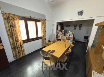 Departamento · 87m² · 4 Ambientes · Se Vende Dpto. Centrico Pb C/patio, 2 Dorm. Vt