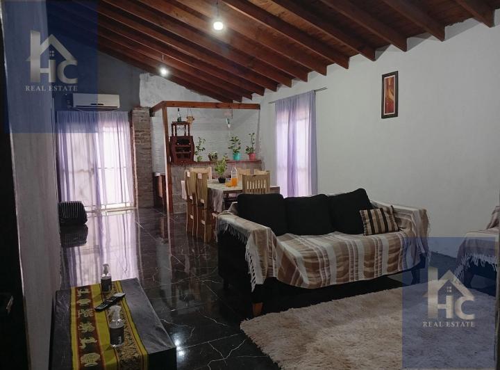 Casa · 170m² · 4 Ambientes · 2 Cocheras