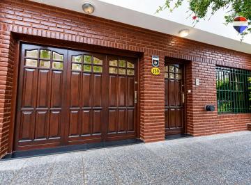 PH · 156m² · 4 Ambientes · 1 Cochera · PH Tipo Casa 4 Amb Cochera Quilmes Centro