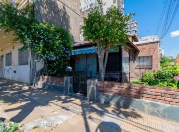 PH · 102m² · 4 Ambientes · Olivos PH Al Fte 4 Amb + Local C/baño + Terraza Propia